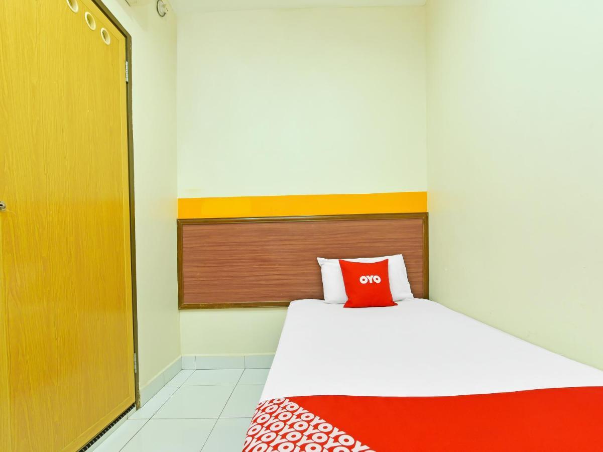 Oyo 575 Hotel Dns Ipoh Extérieur photo